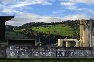 Le projet de géothermie profonde à Glovelier, sur la commune de Haute-Sorne, ne fait pas l'unanimité. L'association Citoyens Responsables Jura exige l'arrêt immédiat de ce projet clivant.